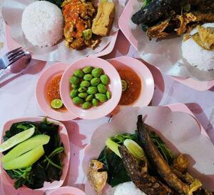 Warung Pink Tempong Denpasar Barat Bali